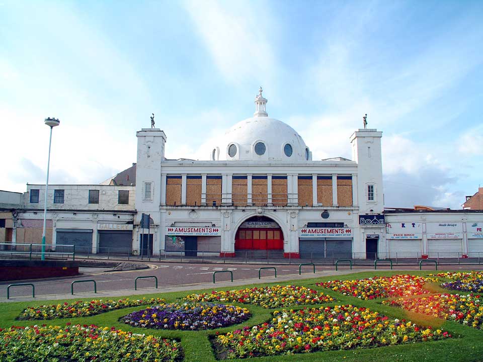 Spanish City Whitley Bay 22 April 2004